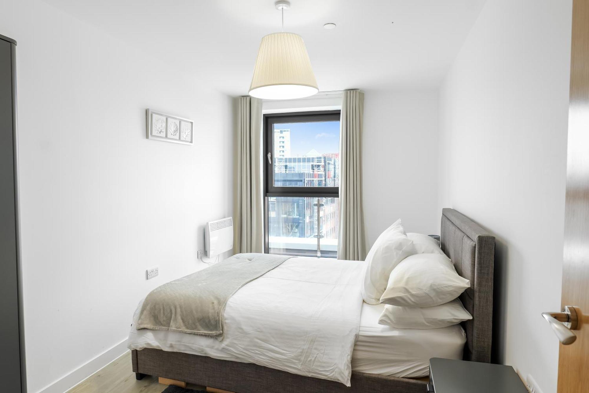 High Rise 2 Bedroom & 2 Bath Apartment With Parking, Balcony & Amazing View Mánchester Exterior foto